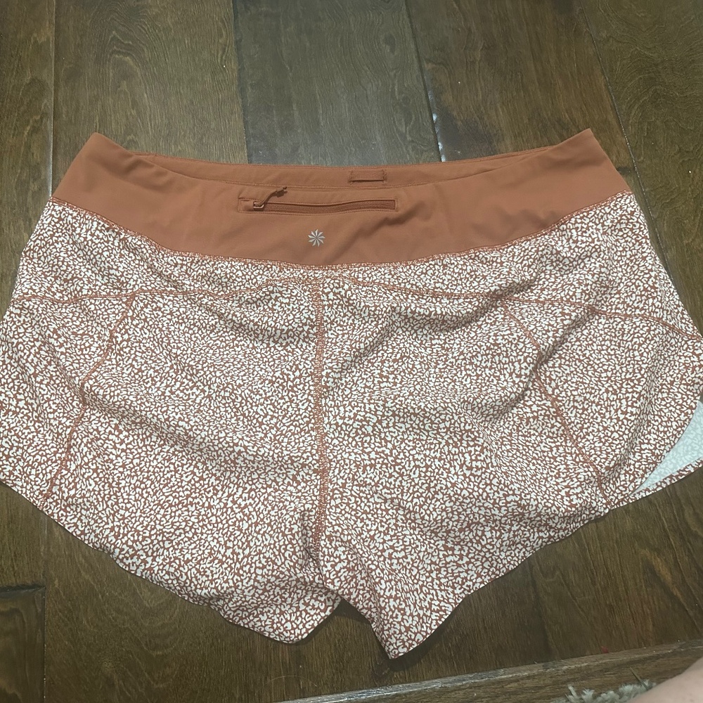 Athleta leopard run with it 3.5”